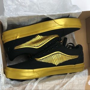 Harry Potter golden snitch vans size 7.5 women’s